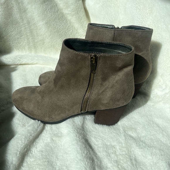 Madeline heeled Chelsea boots size 8 brown - Picture 3 of 9